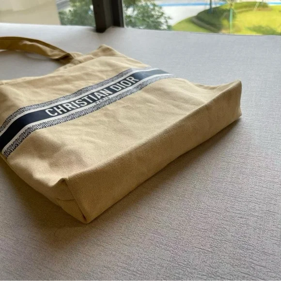 Christian Dior Yellow Canvas Tote Bag – VIP Beauty Gift - Picture 3 of 10